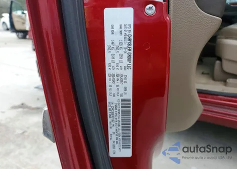 2015 Chrysler Town & Country Touring z USA, uszkodzony, nr VIN 2C4RC1BG8FR571667